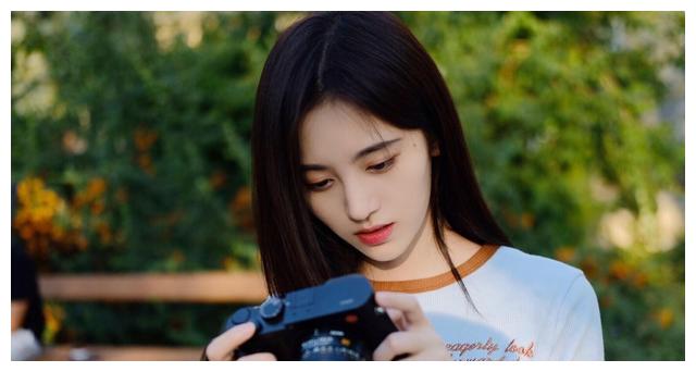 “四千年美女”鞠婧祎原名曝光，网友：还是改回来吧！不然早火了