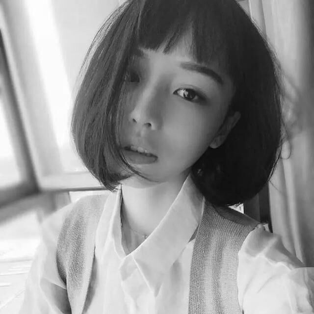 很潮很拽的社会句子 社会太现实的说说短句 图片