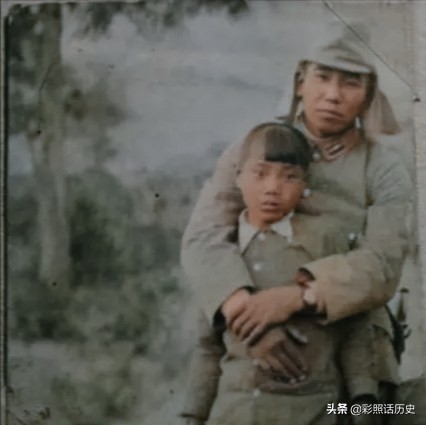 十张侵华日军宣扬亲善的彩色摆拍照，纸终究是包不住火的
