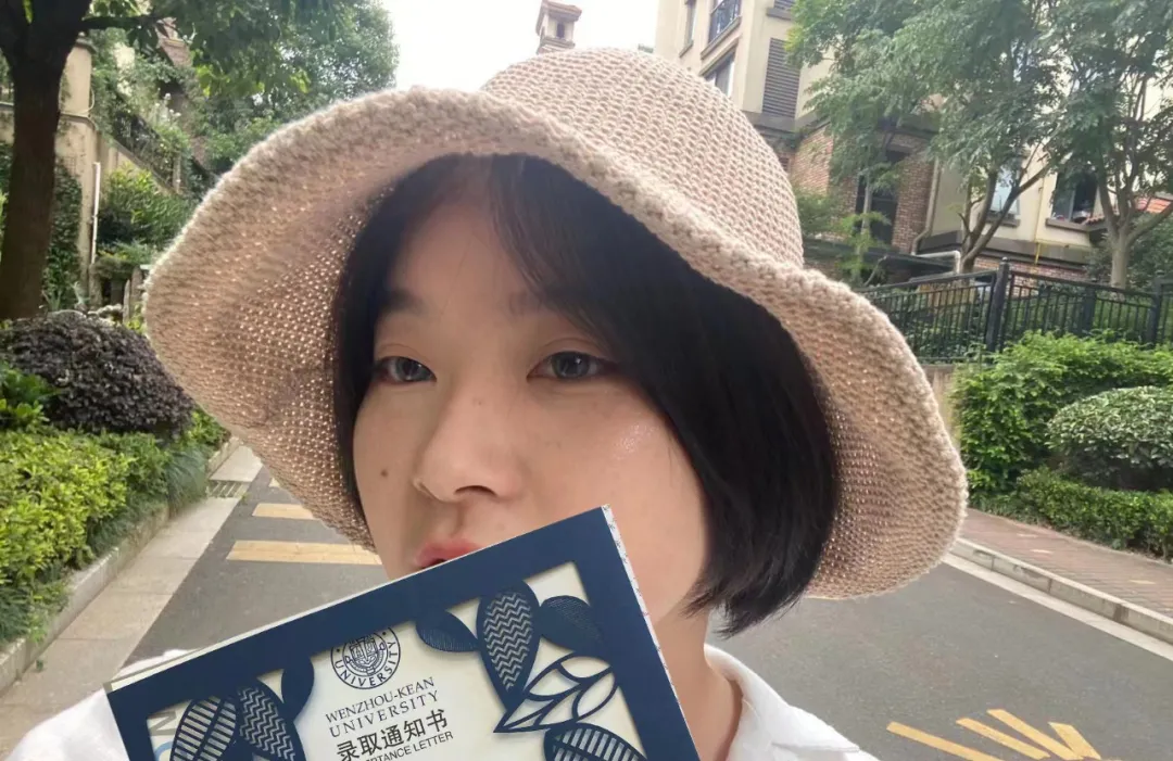 是心动啊!跟着通知书,见证新生们和温肯的“定情”时刻