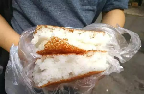 在武汉这个老城区，排队才能吃到传奇美食，物