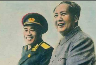 毛主席不同寻常的用人之道：司令任副总参谋长