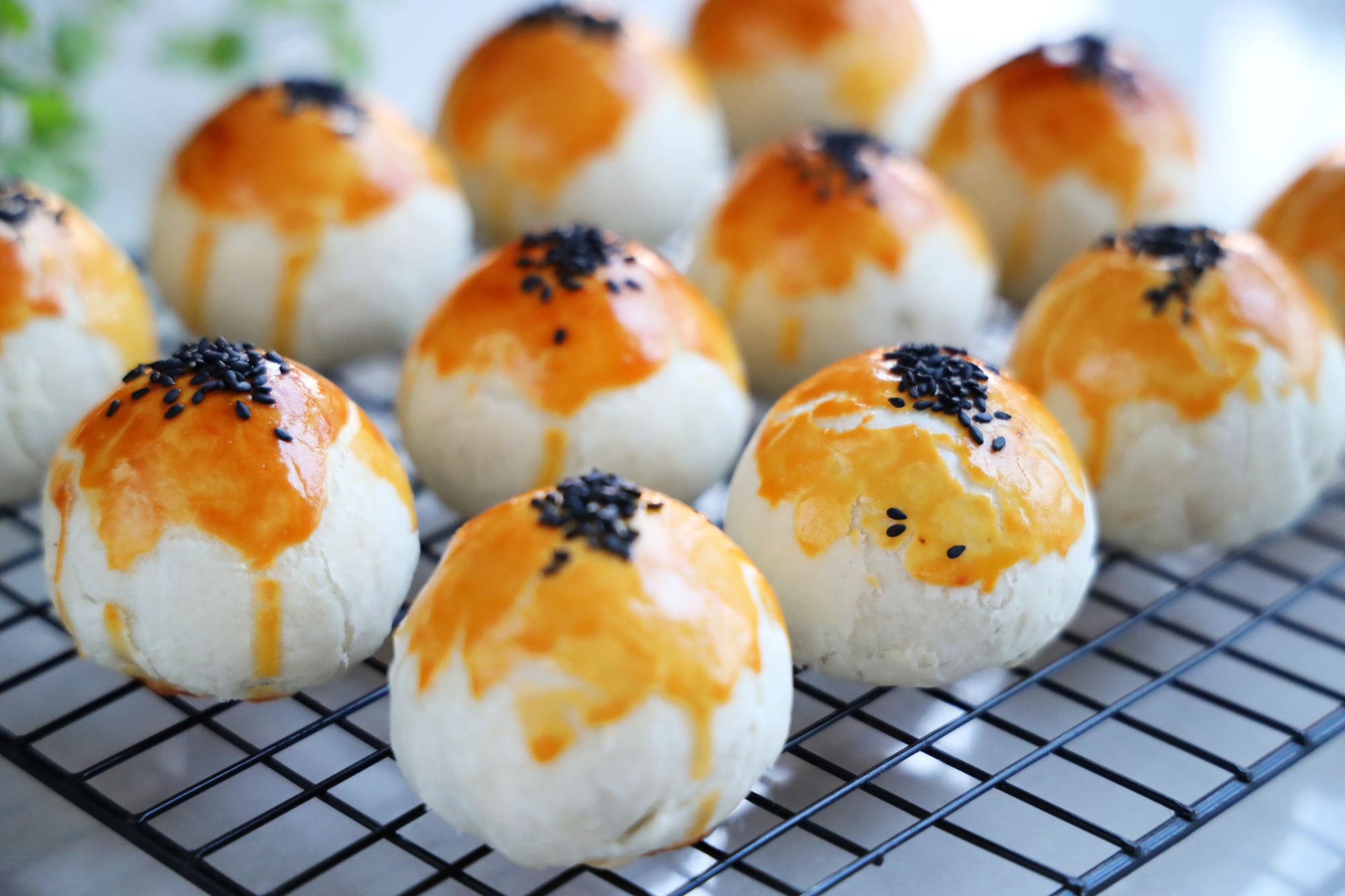 外面一个要8块钱，自己在家做好吃无添加，咬一口酥得掉渣，太香