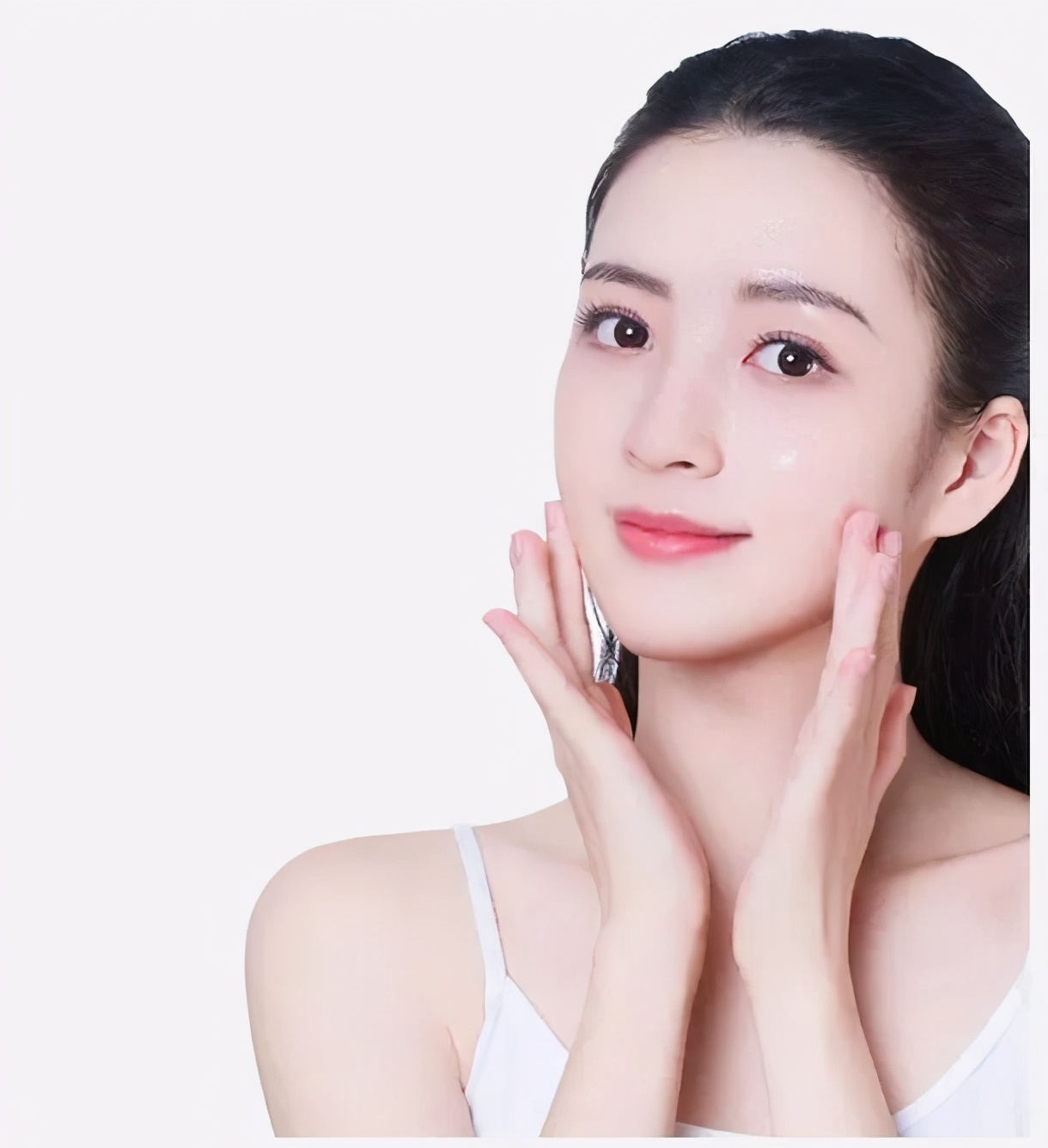 这个秋冬，唯诺雅教你把夏天赠与的黝黑统统都还回去