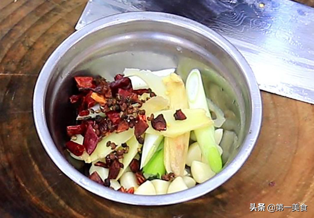 图片[5]-家常菜茶树鸡的做法技巧分享 好吃下饭-起舞食谱网