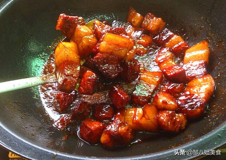做紅燒肉，掌握3個竅門，出鍋后香味濃郁，色澤紅亮，軟糯不柴