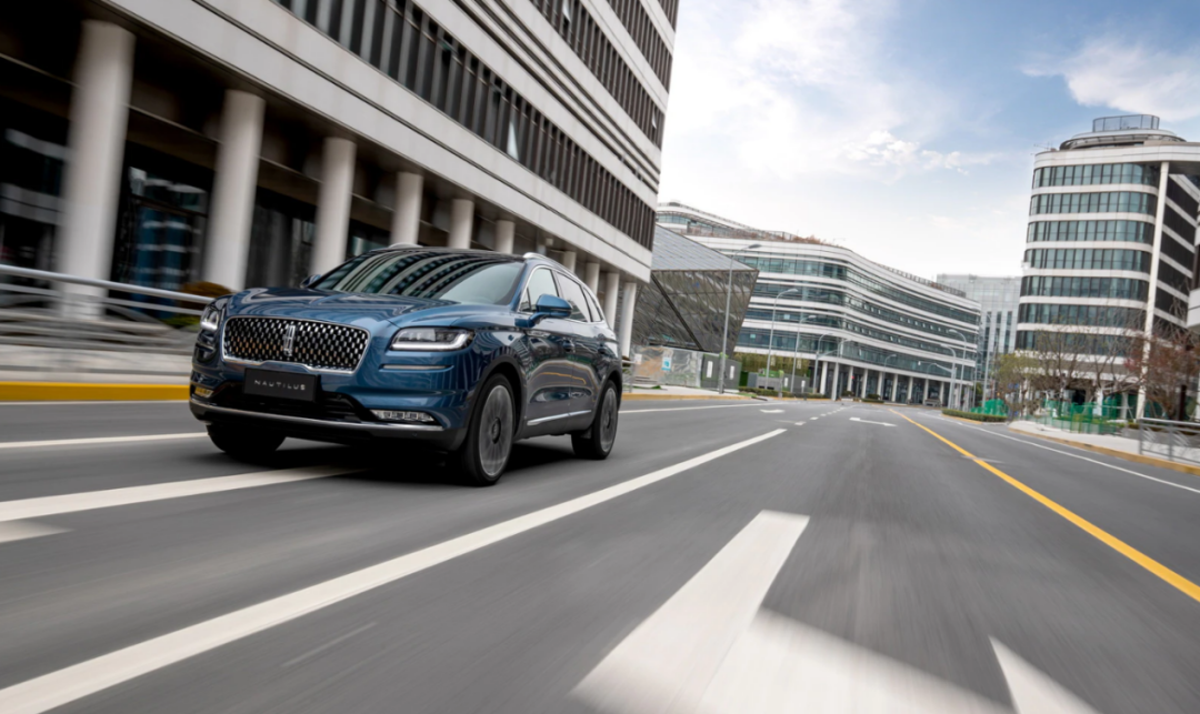 V6双涡轮发动机，航海家是目前最便宜的豪华品牌6缸车吧？