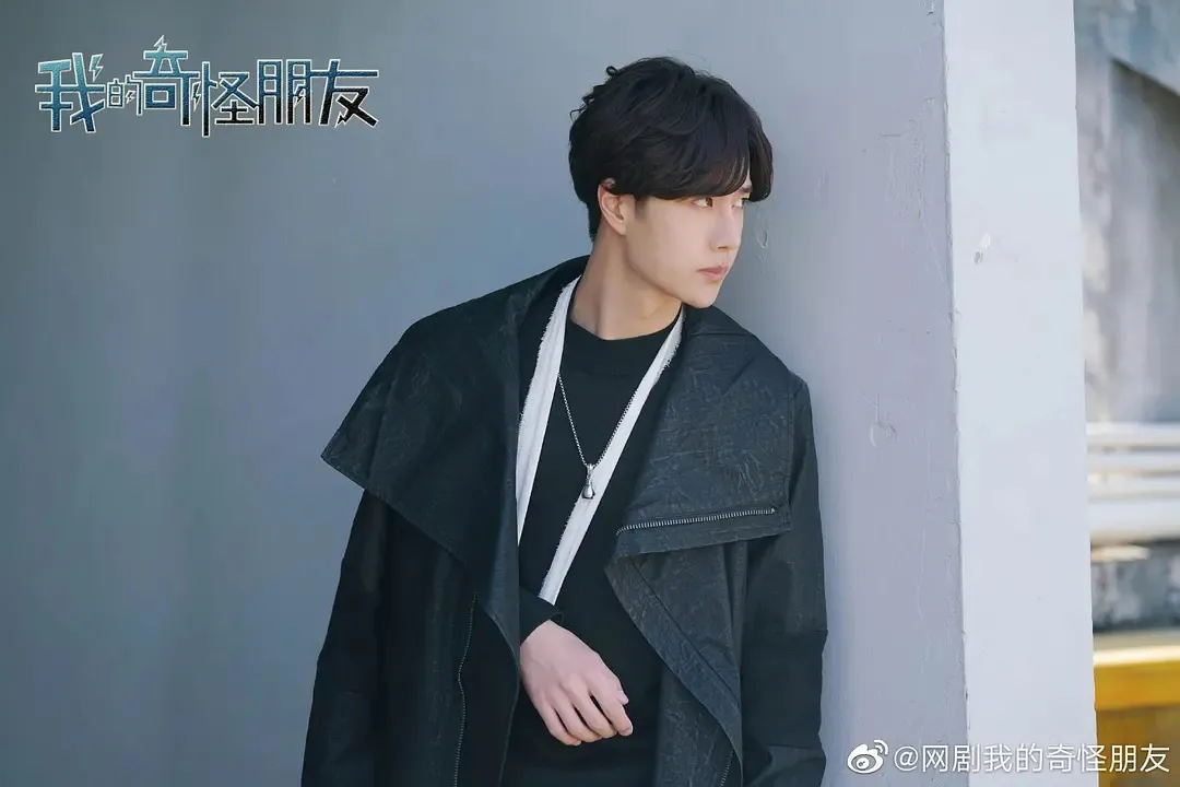 《奇怪朋友》开播无水花!王一博眼神呆滞演技青涩,不如小演员