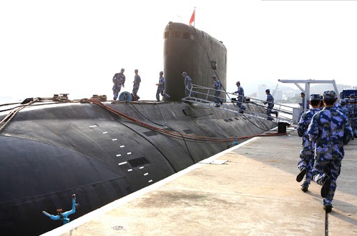 ӡ��Ǳͧ��û�Ҿ�,�й�����Ǳͧ��μ�����׹180��,����ͬ������