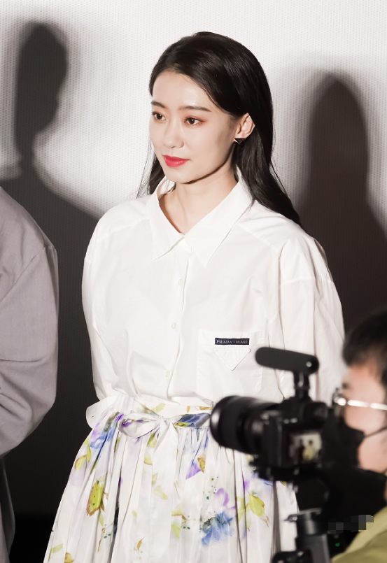 张小斐火是迟早的事儿！长得好看又懂得穿搭，