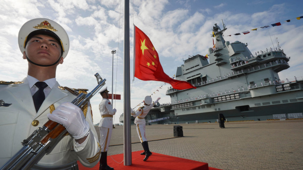 美国又开始玩火？美驱逐舰再次穿越台海，中国