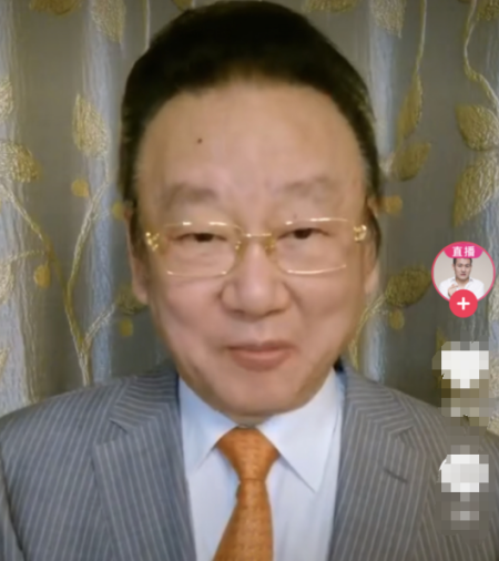 73岁蒋大为罕见露面，为网红送生日祝福，红光满