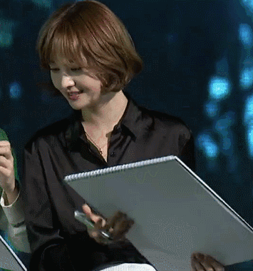 郑爽要弃养两个孩子，前男友们曾忍辱负重的发言，张恒好样的