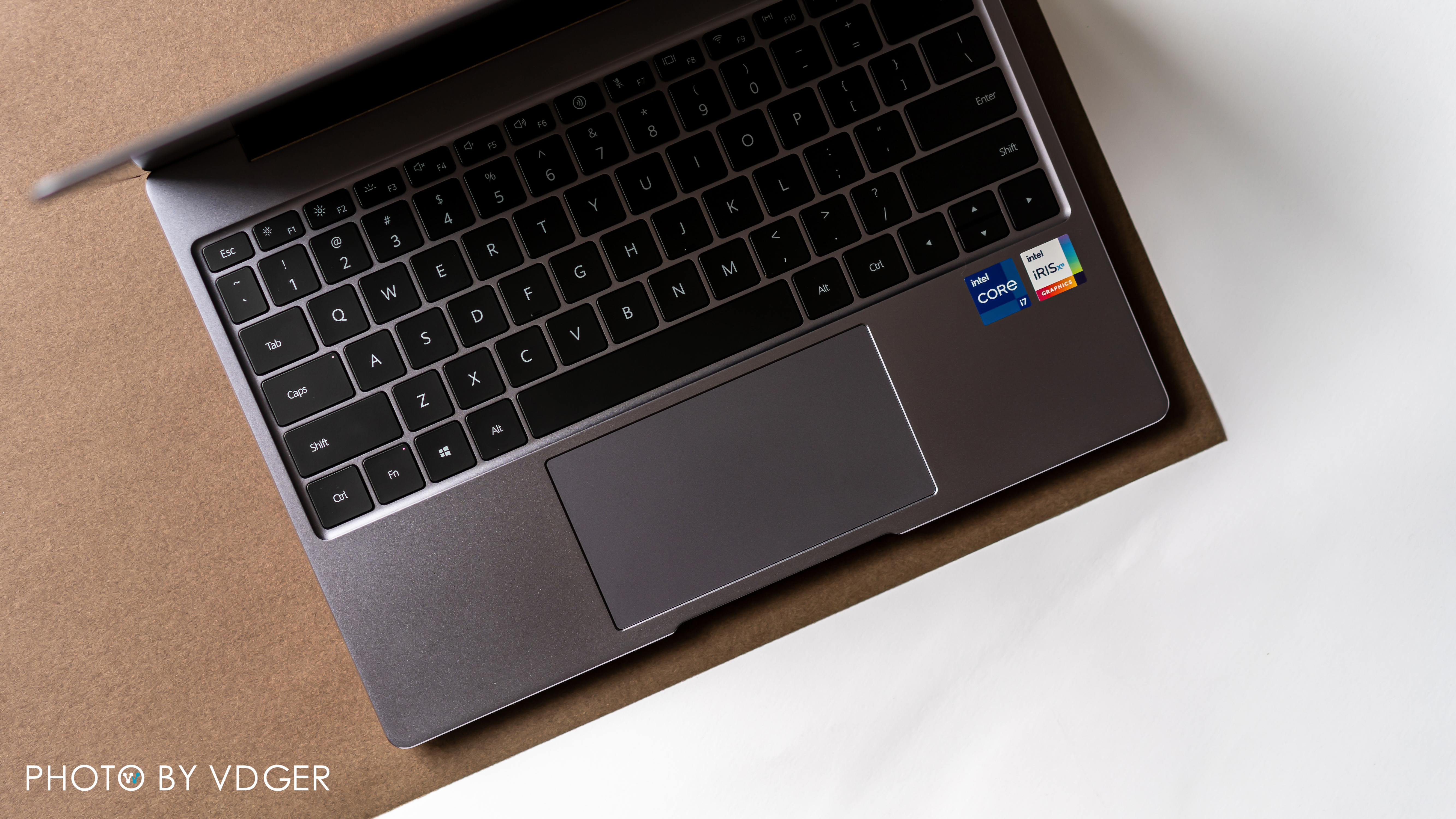 华为MateBook 13s上手：是电脑，更是大号“手机”