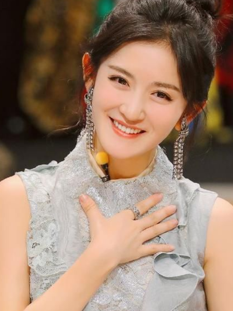 魏大勋叫谢娜师父，杨迪叫娜姐，而金瀚全网就