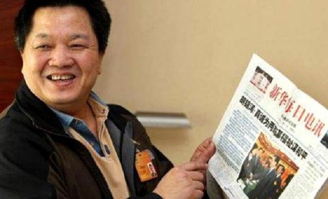 黄植诚驾百万战机回归大陆，受邓小平亲切接见