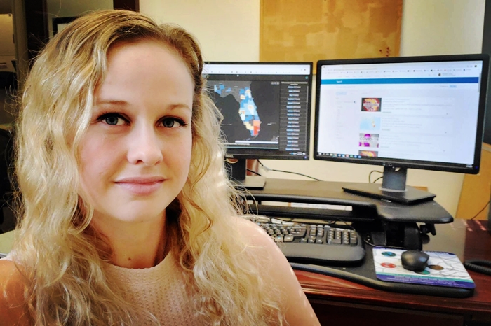 美國一直在隱瞞疫情實情？ 有官員提前拋售股票，有人揭老底被抄家