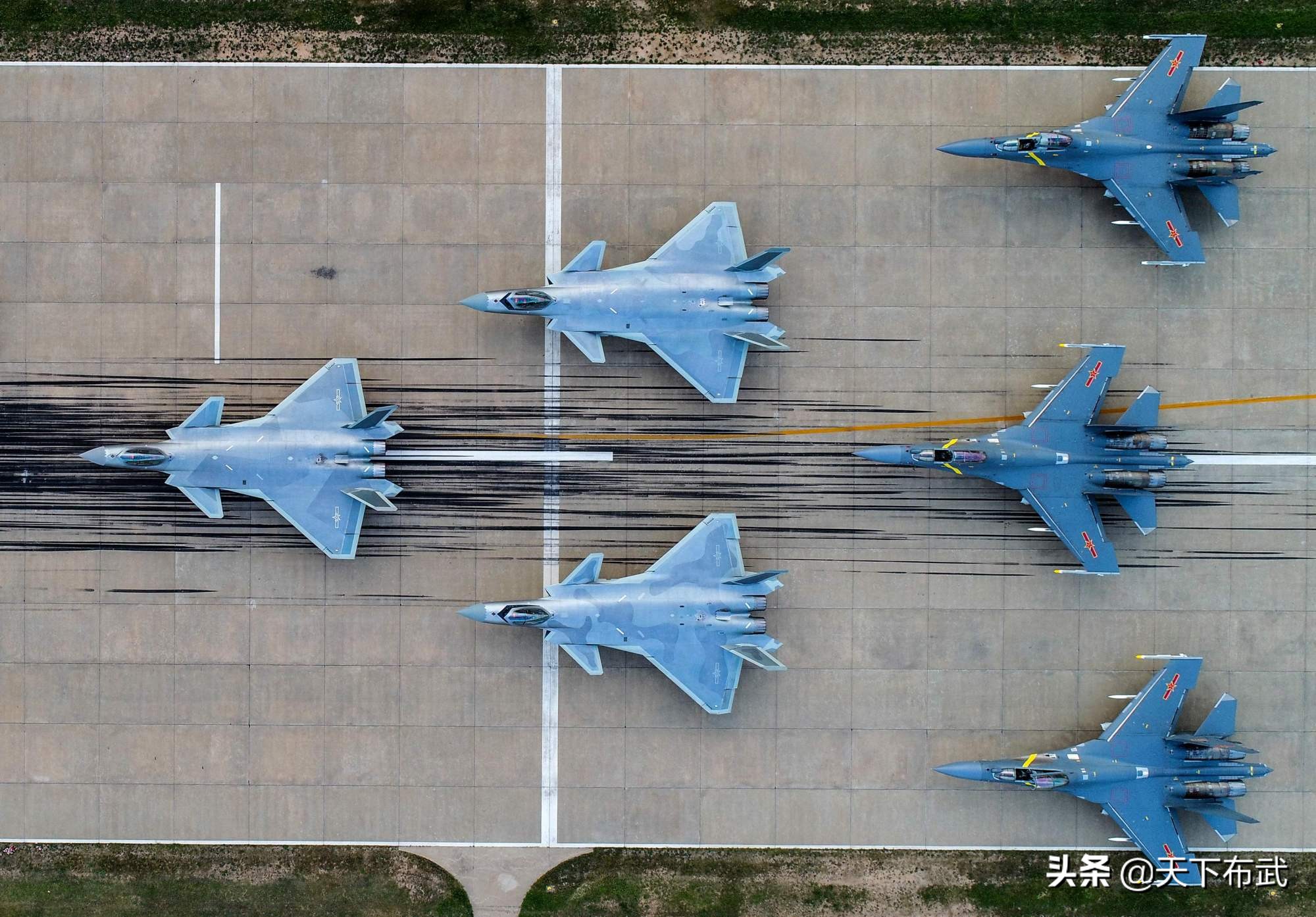 空军“三剑客”之一，地位仅次于歼-20，歼-16到