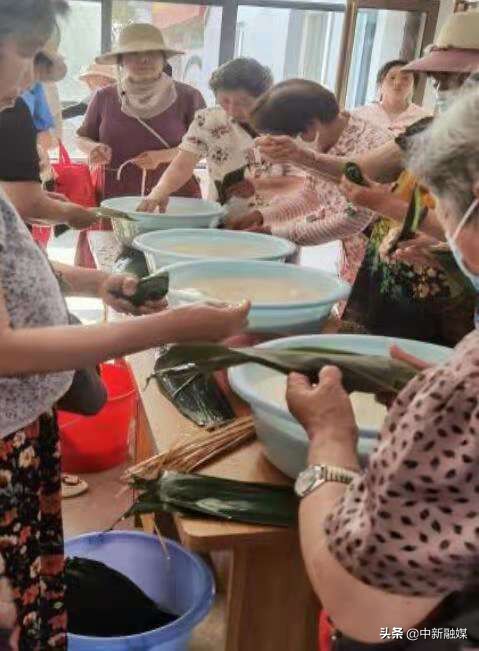 河南开封：物业服务暖人心 居民点赞笑开颜