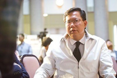 鄭文燦鋒芒太露，政治風險升高中