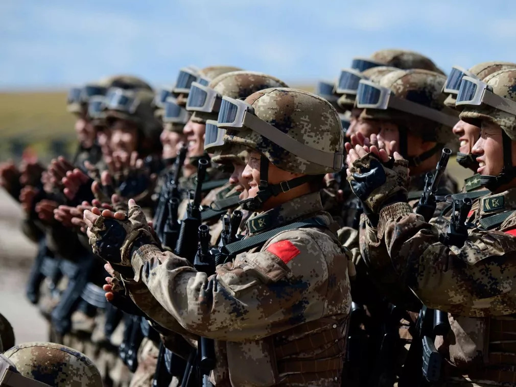 解放军标准配置一人150发子弹，够用吗？新兵才