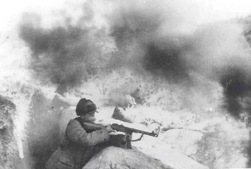 志愿军还未组建，42军军长就化装入朝，美军高层