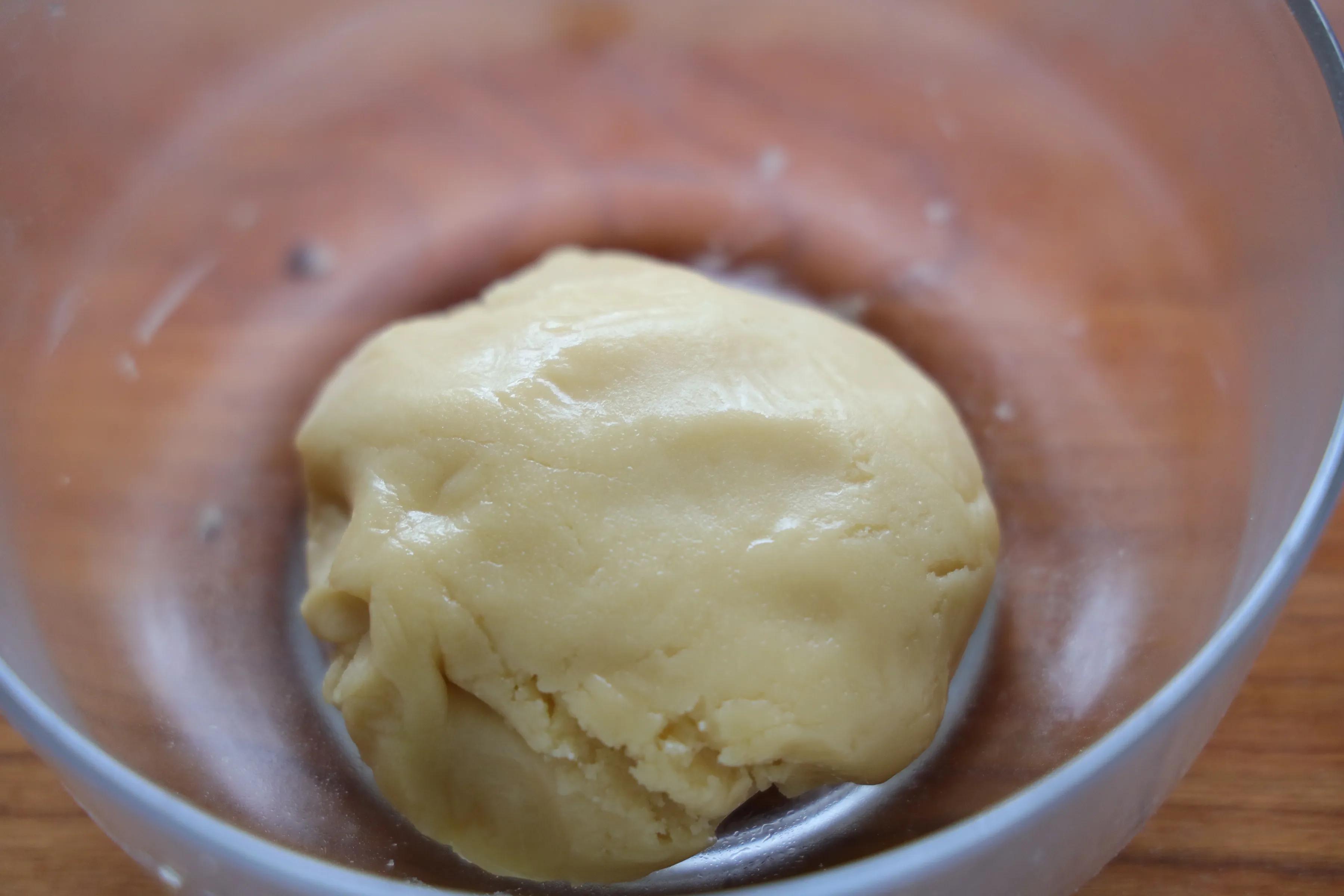 火爆全网的花生月饼，搭配豪华的五仁馅料，吃一口就停不下来