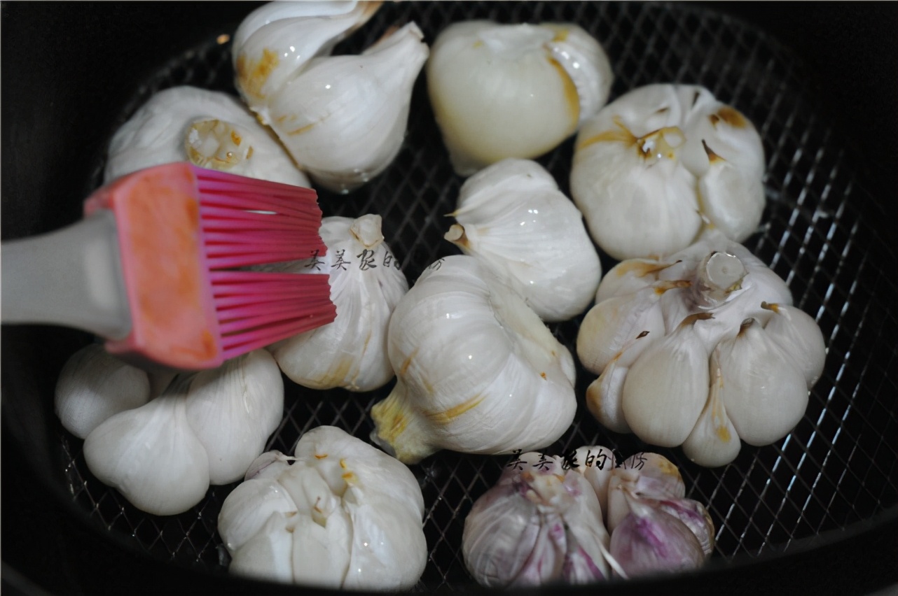 春天遇到算你有口福，一定別忘了多買點，連皮烤一烤，太解饞了