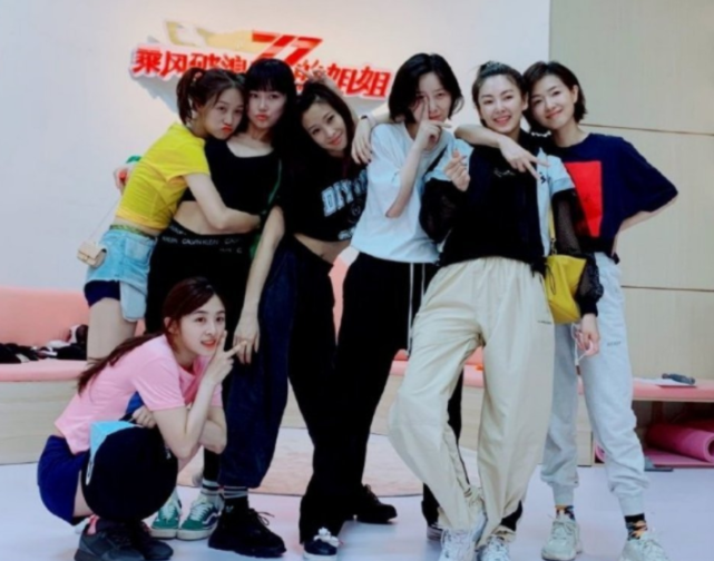 《花儿与少年》重启，竟然是姐姐们的团综，芒