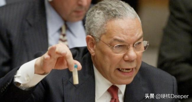 航母出战，刚到战场就自爆了！搬起石头砸自己的脚？美国很在行