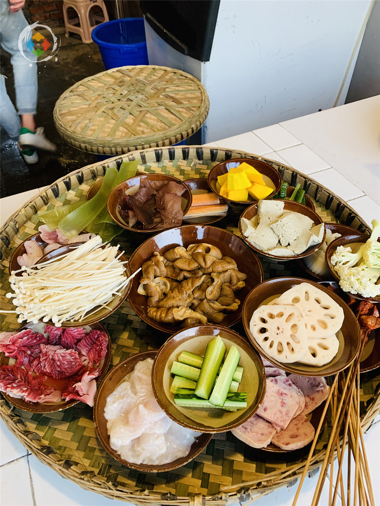 久违的重庆三拖幺火锅，人均不到50元，9块钱的酥肉惊艳全场