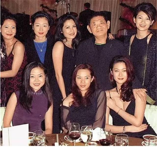 2002年，陈宝莲从24楼一跃而下，撇下的男婴如今长成