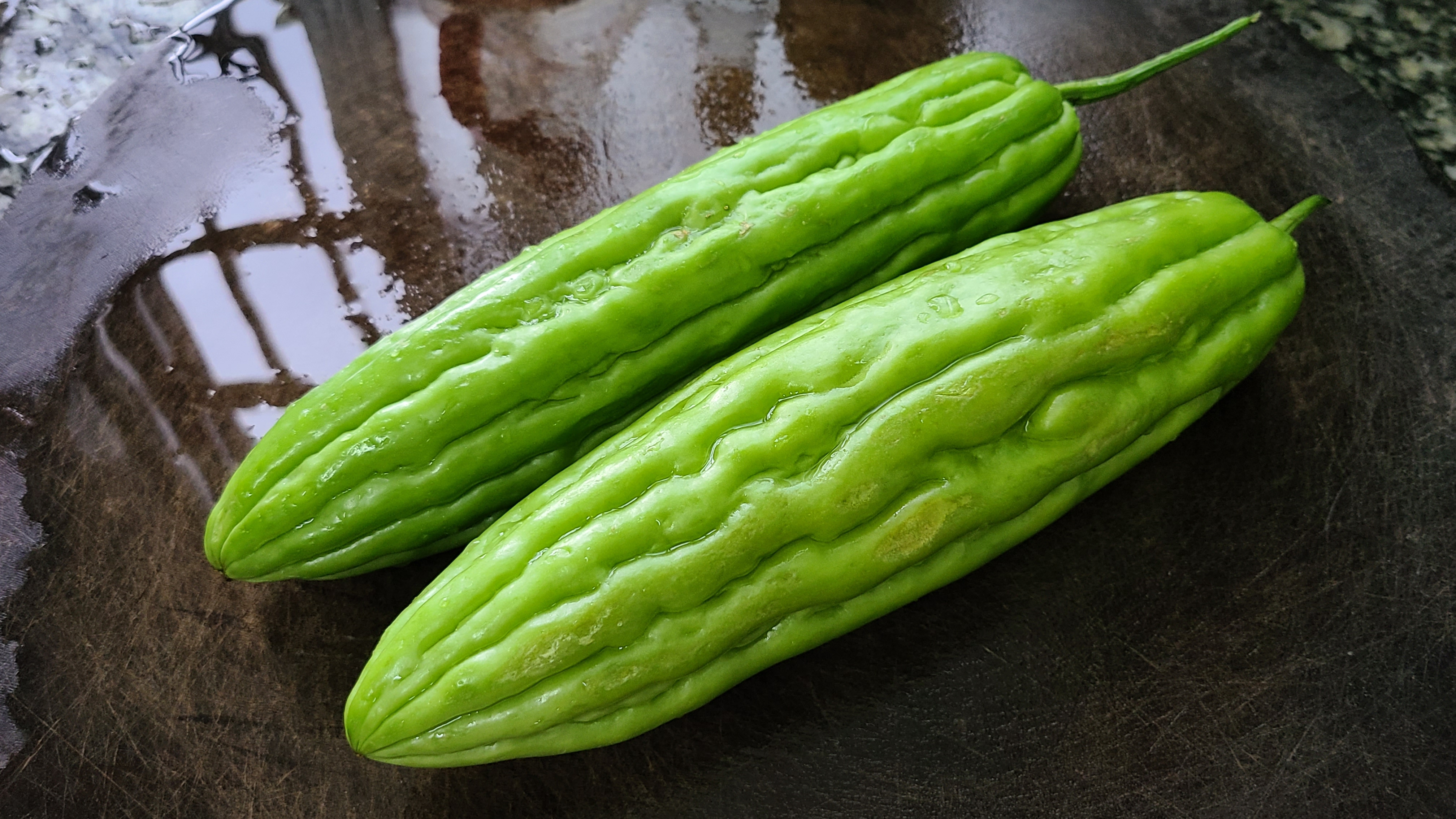 豆豉鲮鱼炒苦瓜，广东人夏天经常吃的家常菜，下饭又好吃