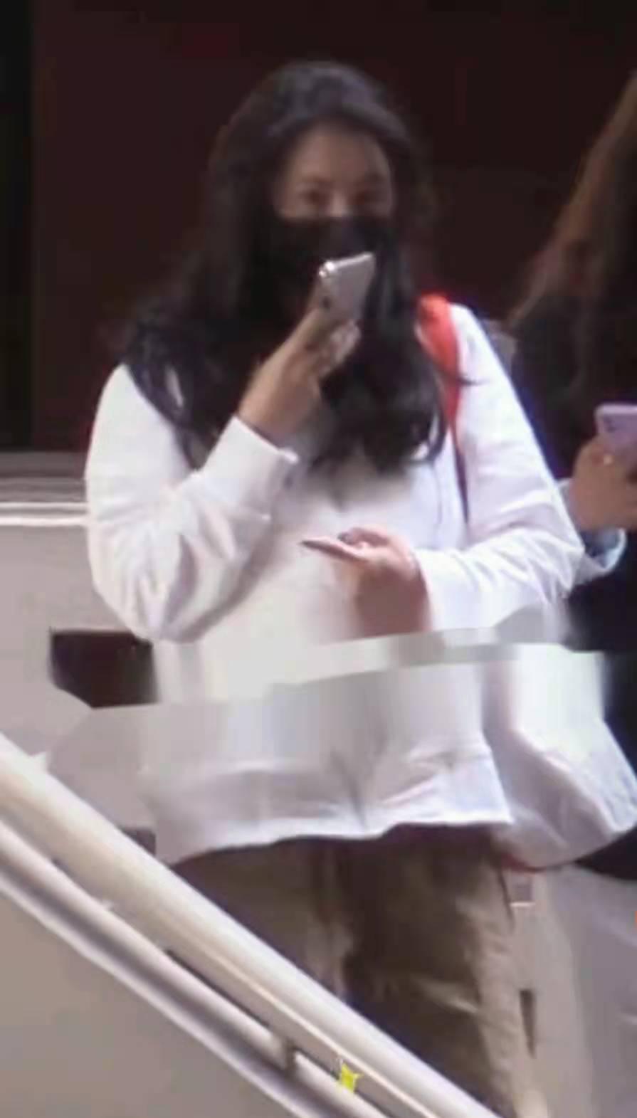 張柏芝被曝定居上海，舉家搬遷引粉絲猜測，疑與小王子生父有關