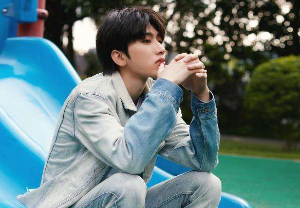 蔡徐坤参加《脱口秀大会》？出场的方式很特殊