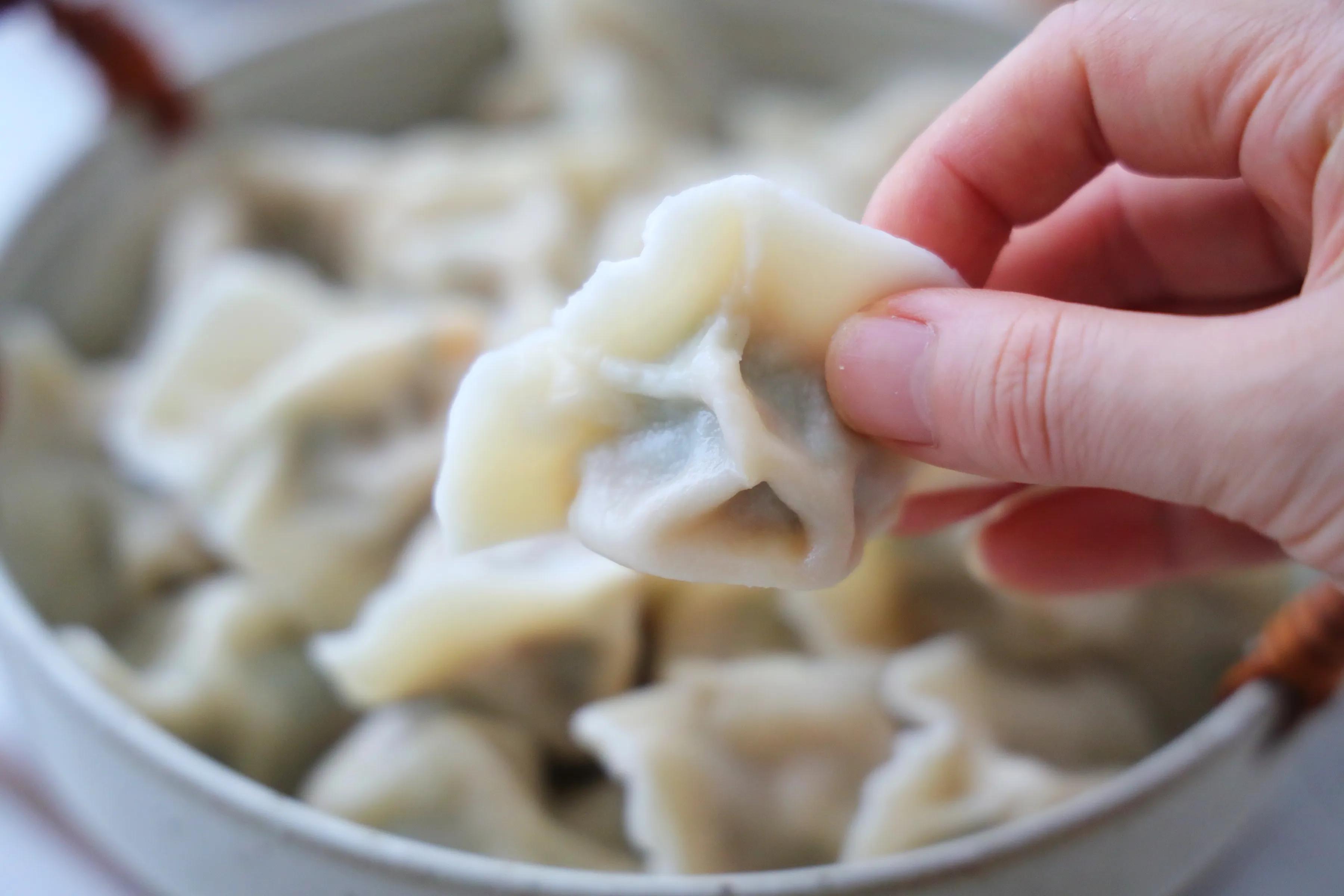 初伏了，这馅儿的饺子一定要吃，清香美味，太适合夏天吃了