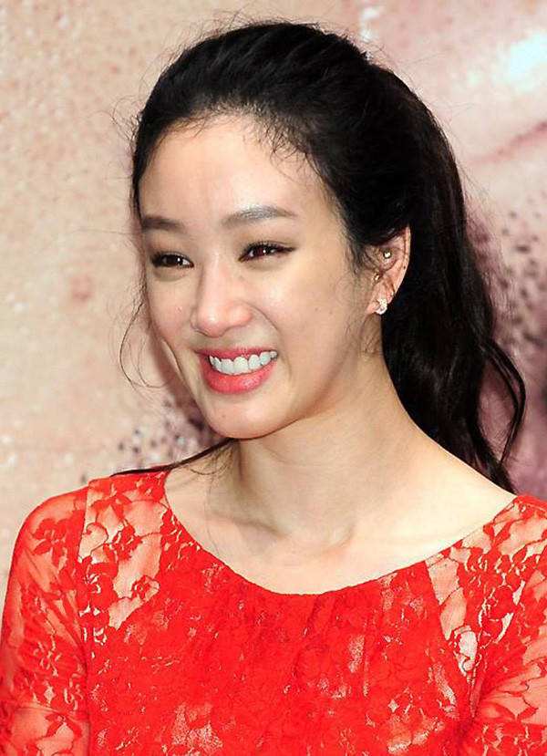 韩国“江南美人”千千万，但“换头”成功，逆袭成女神的只有她们