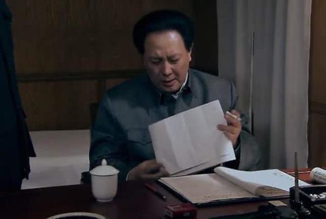 主席器重的起义将领，建国后给他个兵团，指示