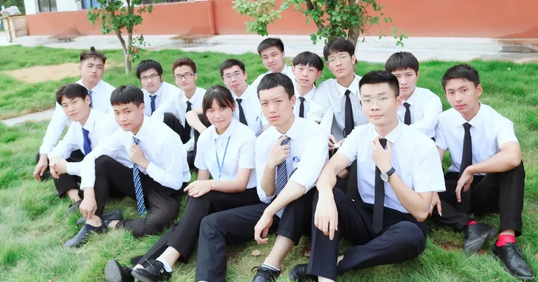 北大青鸟贵州大数据学院高考特招班