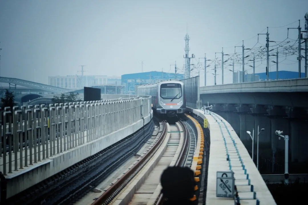 青岛地铁1号线北段、8号线北段试运行