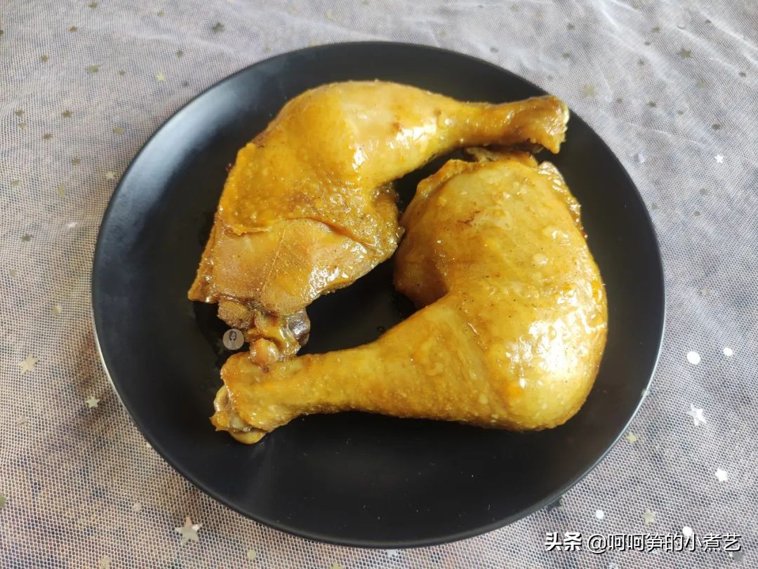 电饭煲盐焗鸡，手残党也能做出香喷喷的鸡腿肉，下饭刚刚好