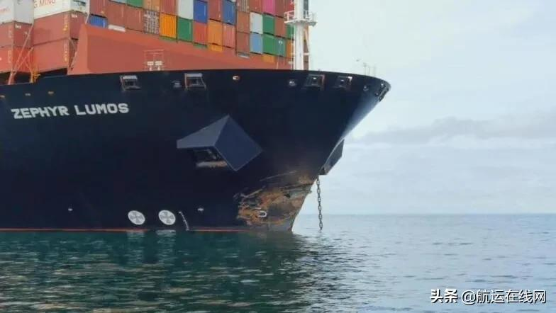 It S Not Lightly Hit Container Ship Collided With Bulk Carrier In The Strait Of Malacca Inews