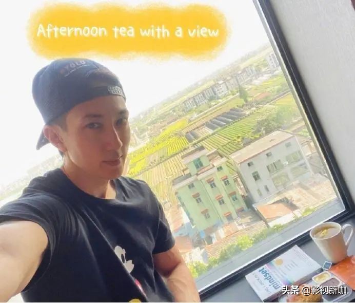 吳尊曬一雙兒女，吃相誇張又搞笑，稱一​​家幸福食神