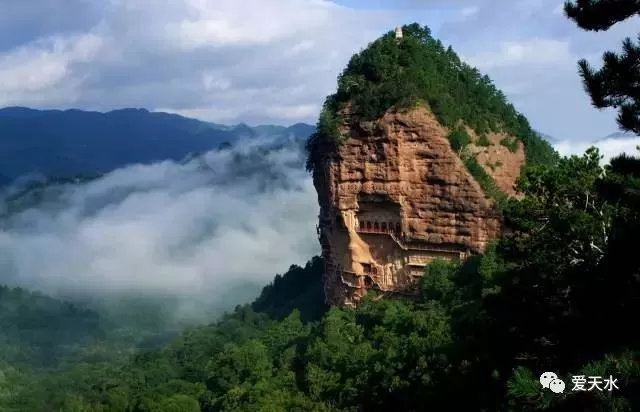 今天中午一点，打开央视看大美麦积山
