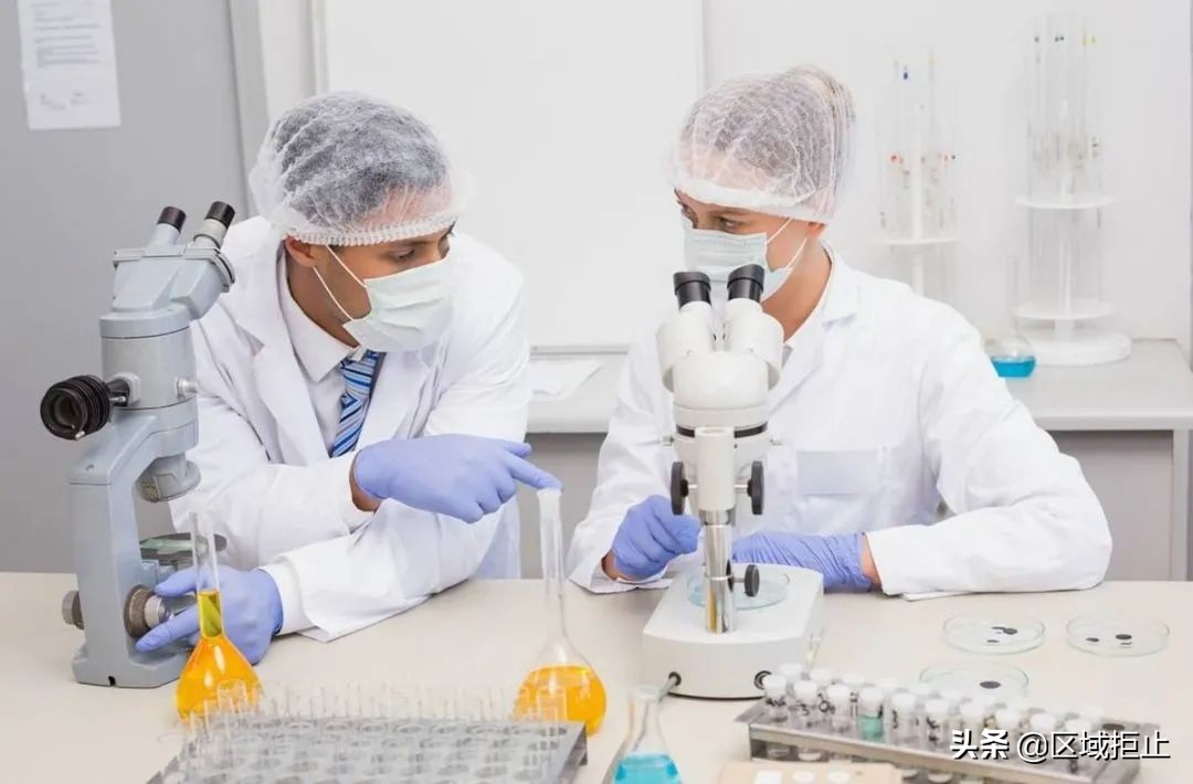 美国向全球医生求助，赠送7年长久居住签证，可乘坐航母入境