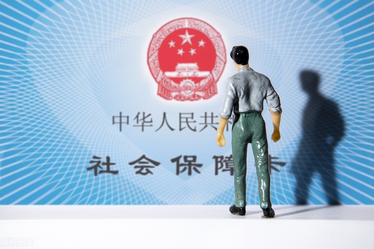 个人参保300%档与60%档，缴费额有5倍之差，养老金也是5倍吗？