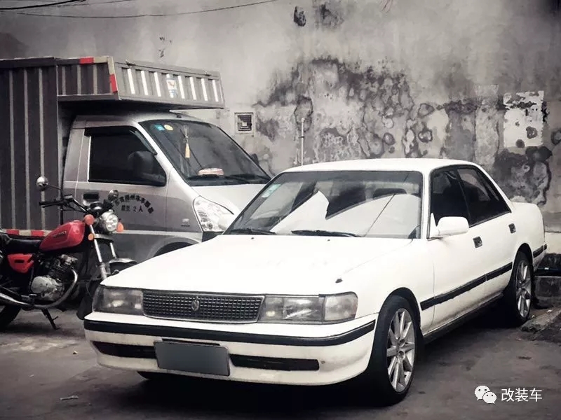 丰田MR2共享汽车？不知道收费多少钱一公里丨街拍投稿66期