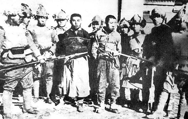 1946�꣬150������Ա���ձ�Ů��ҽɱ������ı���廨����ϴ�