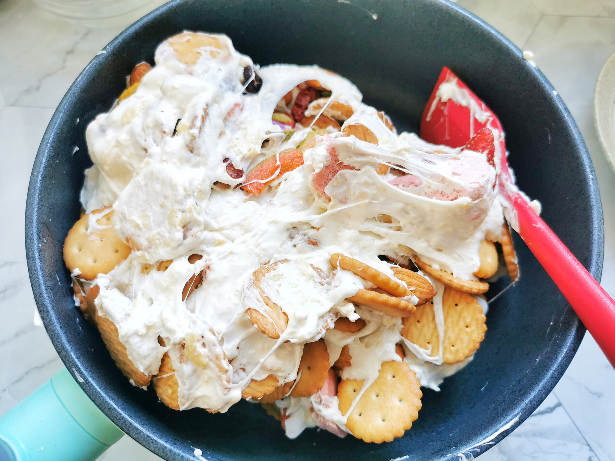 教你做雪花酥，不用奶粉甜而不膩，過年招待客人，比牛軋糖還好吃