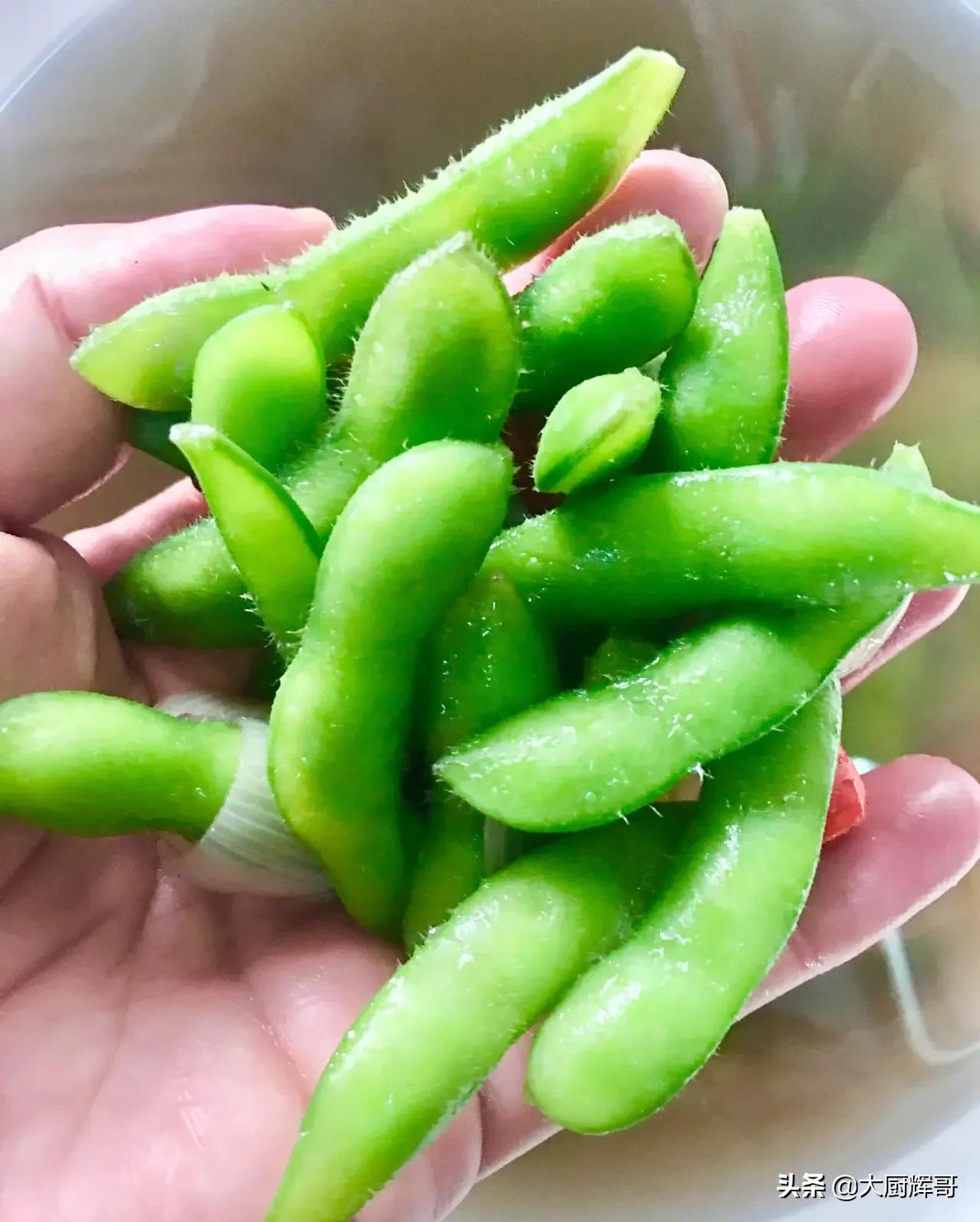 Why is the boiled edamame yellow but not tasty?Keep in mind these 3
